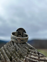 Load image into Gallery viewer, Green labradorite with tree silhouette band ring