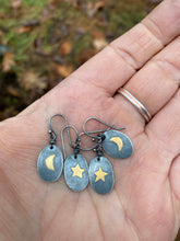 Load image into Gallery viewer, Gold Star Dangle Earrings