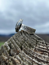 Load image into Gallery viewer, Green labradorite with tree silhouette band ring
